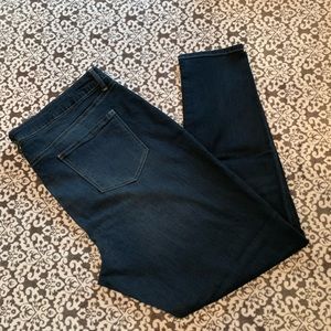 Women’s 18 faded glory skinny jeans